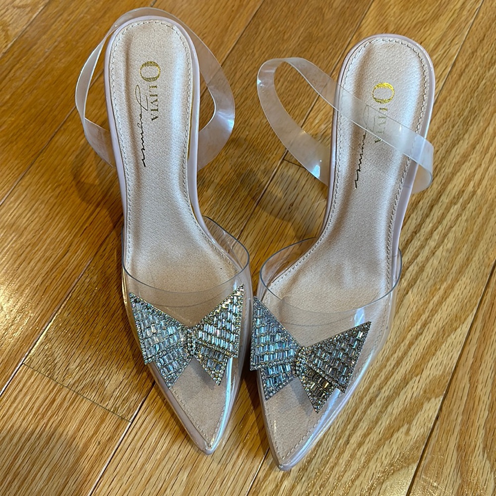 Worn once beautiful, elegant shoes!
